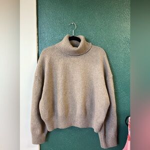H&M grey sweat sweater size large Cozy Turtleneck Sweater - Gray